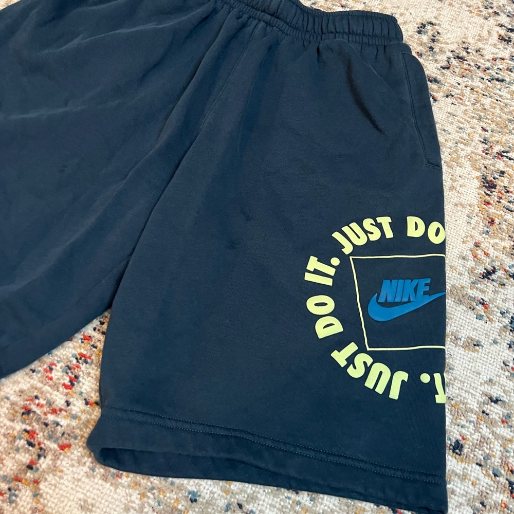Boys Nike Standard Fit Shorts - Picture 2 of 6